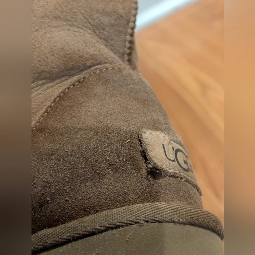 UGG Classic Short II